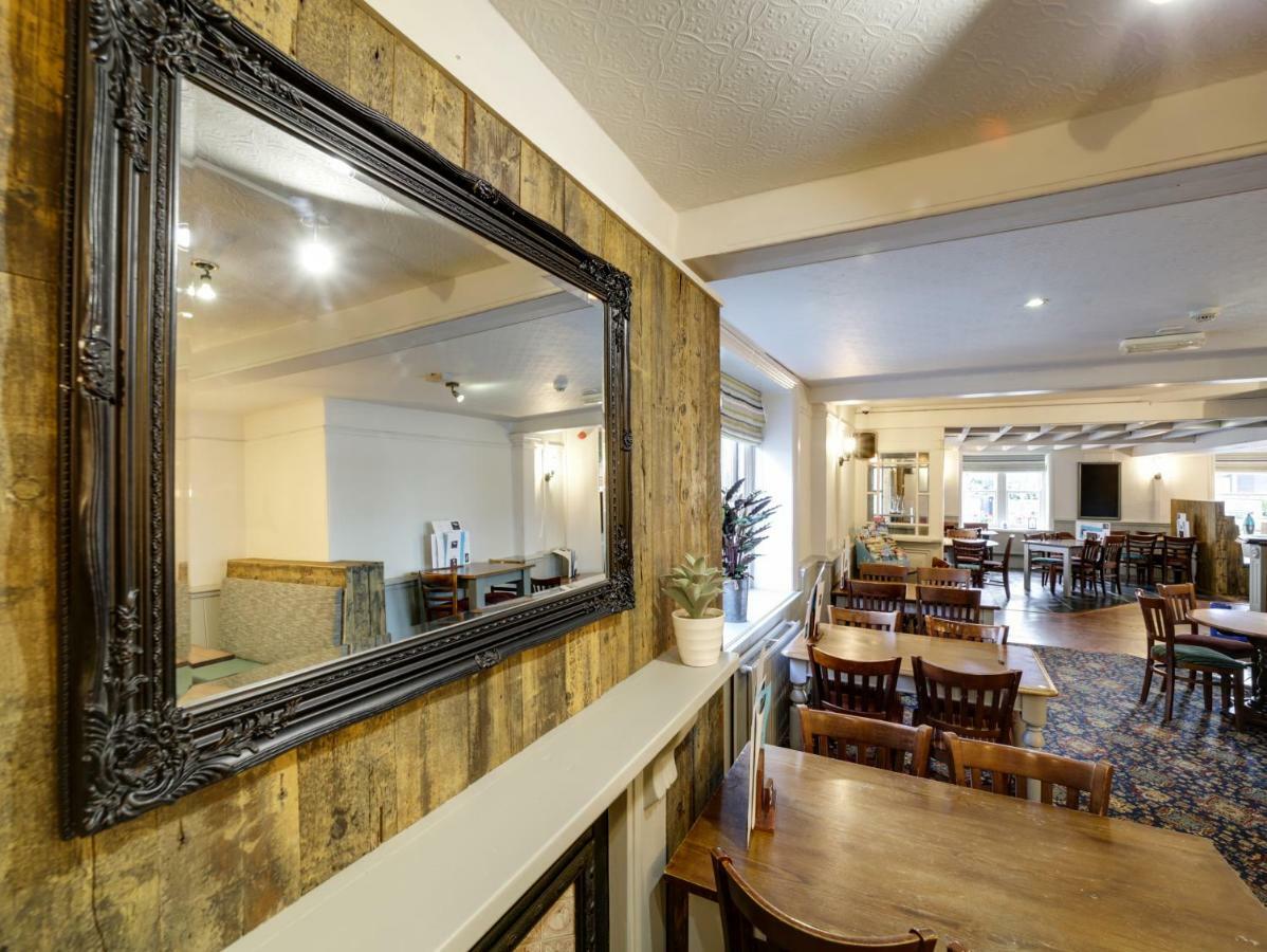 The Swan Hotel ويدبريدج المظهر الخارجي الصورة